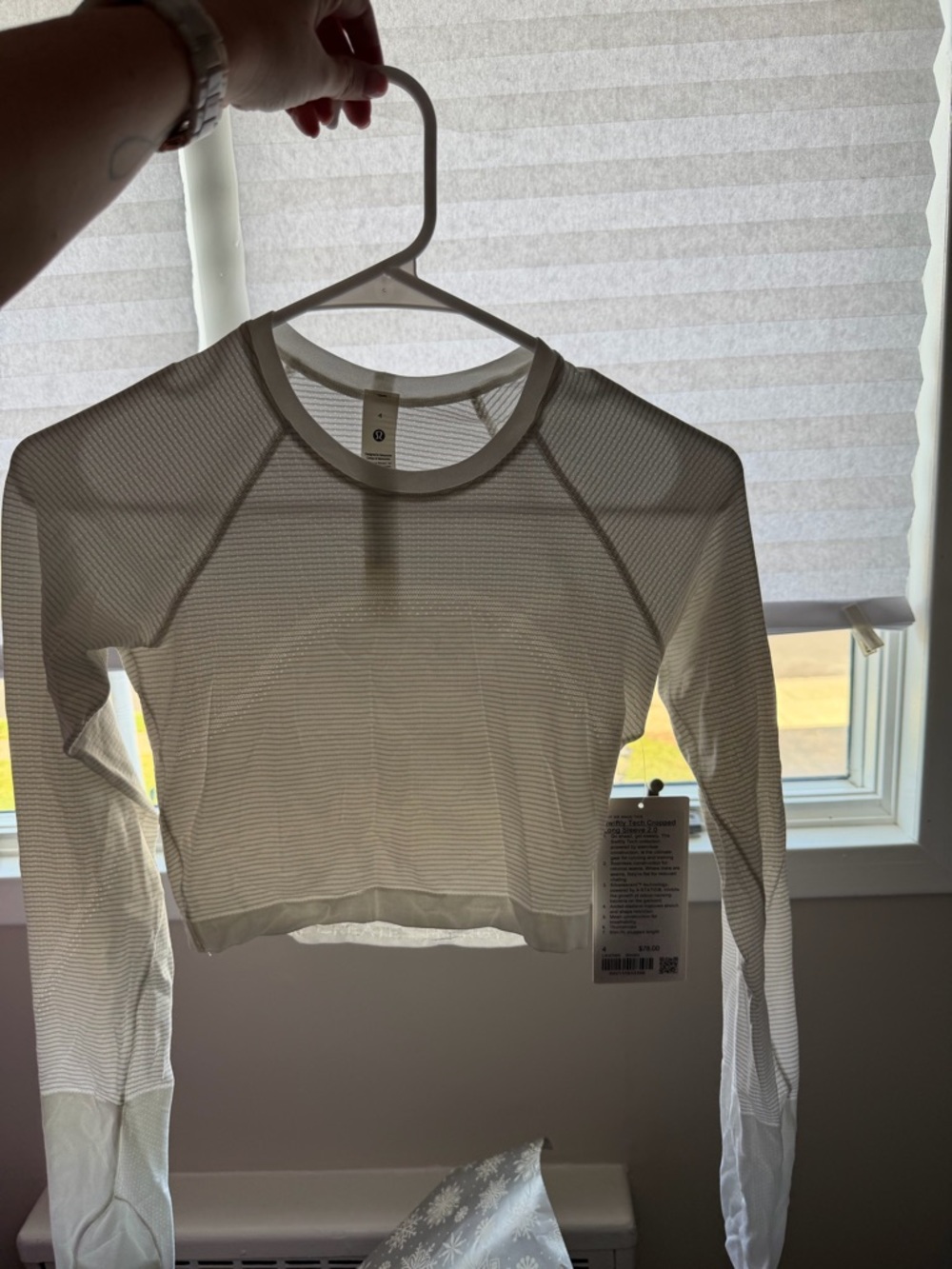 lululemon athletica Cream Long-Sleeve Mesh Crop Top